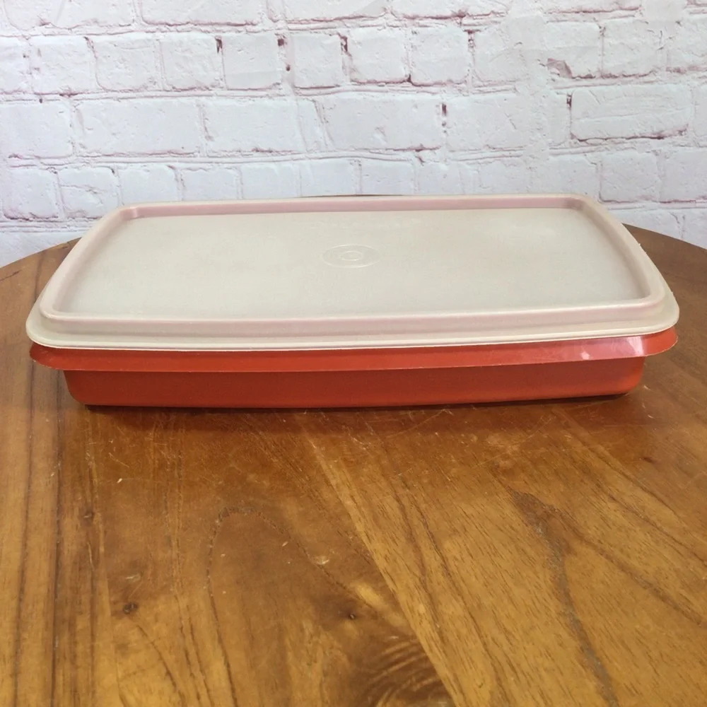 Vintage Tupperware Paprika Red Deli Meat Cheese Keeper with Cover